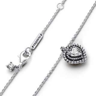 Bleščeča ogrlica z visečim obeskom in vencem v obliki srca 