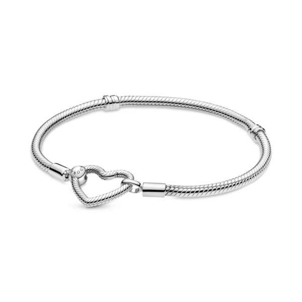 مخلص إقناع يرفق الى  Pandora Moments Heart Closure Snake Chain Bracelet | PANDORA