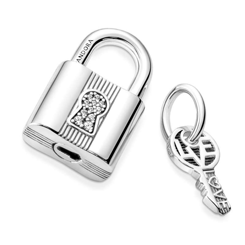 Obesek v obliki ključavnice in ključa 