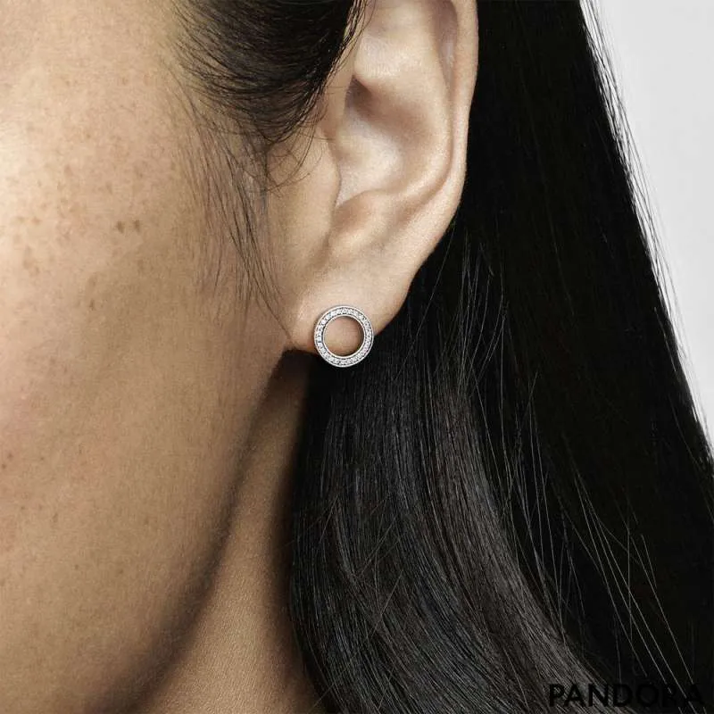 Sparkling Circle Stud Earrings | PANDORA