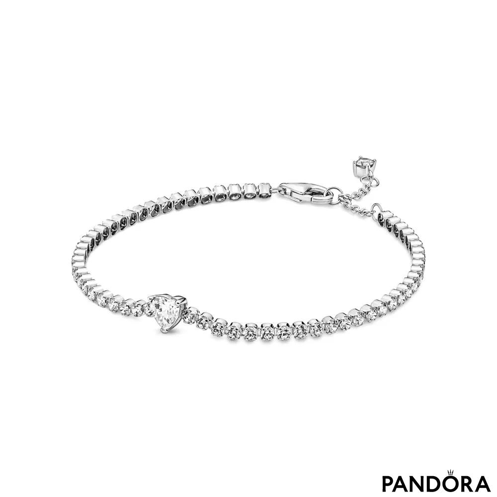 Pandora Moments Heart Closure Snake Chain Bracelet | Gold | Pandora US