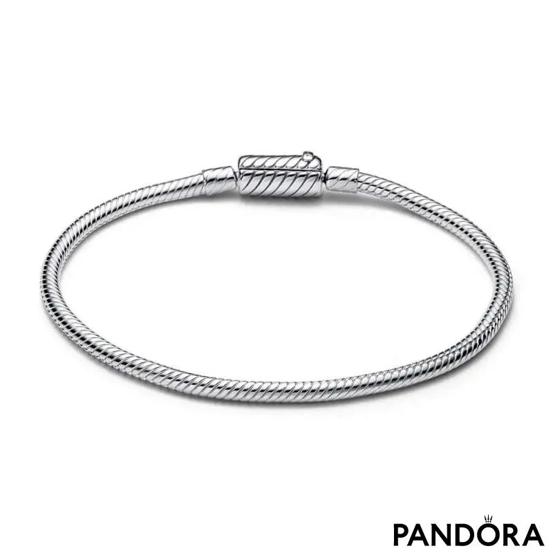 Členasta zapestnica v obliki kače z drsno magnetno zaponko iz kolekcije Pandora Moments 