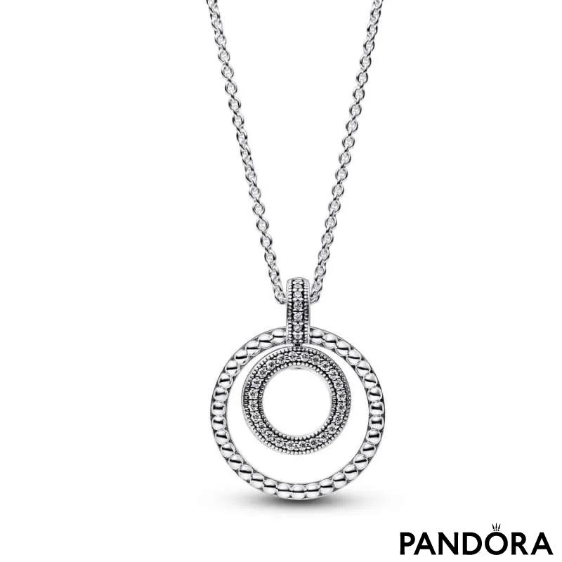 Ogrlica z obeskom Pandora Signature s perlicami in pavé 