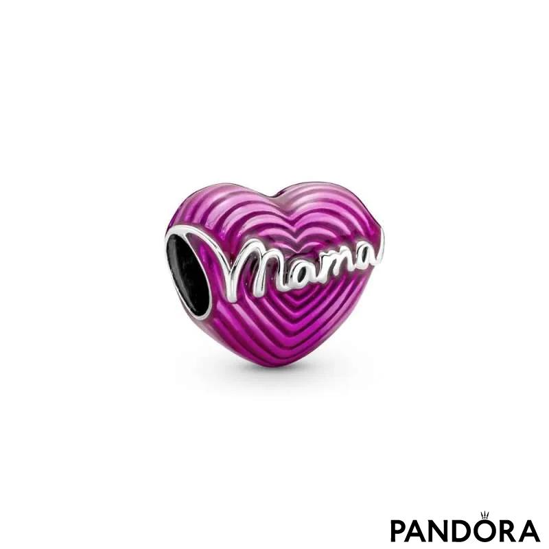 Mamina brezmejna ljubezen – srčasti obesek z napisom »Mama« 